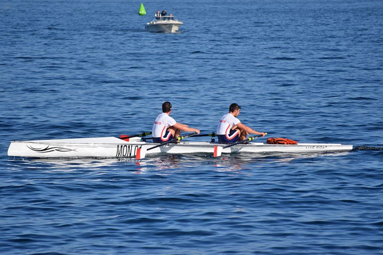Coastal rowing boats and recreational rowing boats